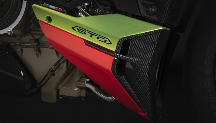 Ducati Streetfighter V4 Lamborghini: una moto estrema - Foto 9 di 9