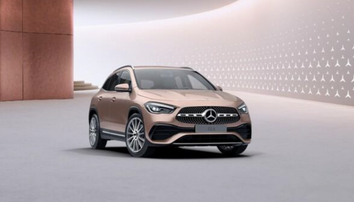 Mercedes GLA Colour Collection: in passerella la collezione fall-winter della Stella - Foto 9 di 9