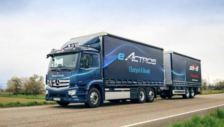 Mercedes eActros LongHaul: il primo truck elettrico - Foto 7 di 10