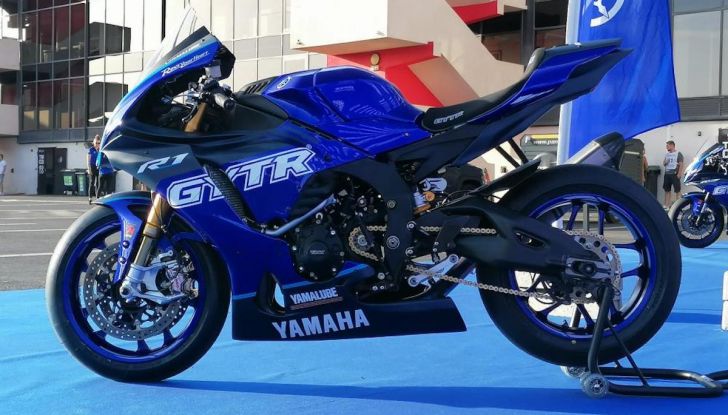 Yamaha R1 GYTR 2023: perfetta per la pista - Foto 7 di 9