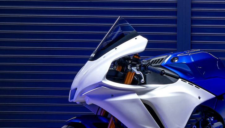 Yamaha R1 GYTR 2023: perfetta per la pista - Foto 8 di 9
