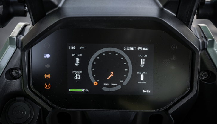 Zero Motorcycles DSR/X MY2023: l’adventure (elettrica) che non c’era - Foto 3 di 18