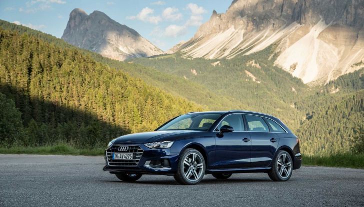 Audi A4 e A5 2023: la gamma si aggiorna con allestimenti più ricchi e tecnologici - Foto 12 di 20
