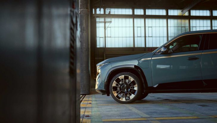 BMW XM: il primo SUV (da 750 CV) della divisione Motorsport - Foto 2 di 8