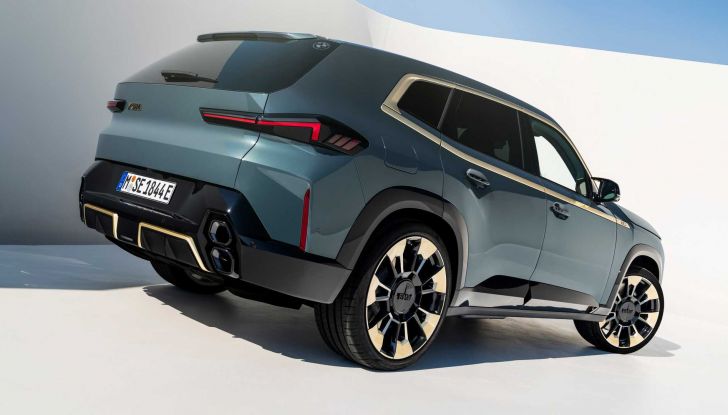 BMW XM: il primo SUV (da 750 CV) della divisione Motorsport - Foto 5 di 8