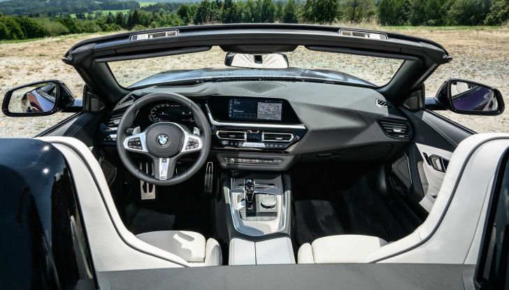 BMW Z4 2023: il restyling la rende ancora più sportiva - Foto 16 di 17