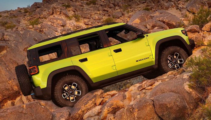 Jeep Recon e Wagoneer S: i nuovi SUV elettrici del brand - Foto 4 di 8