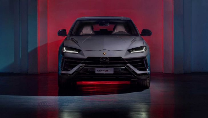 Lamborghini Urus: la versione ibrida plug-in debutterà nel 2024 - Foto 1 di 12