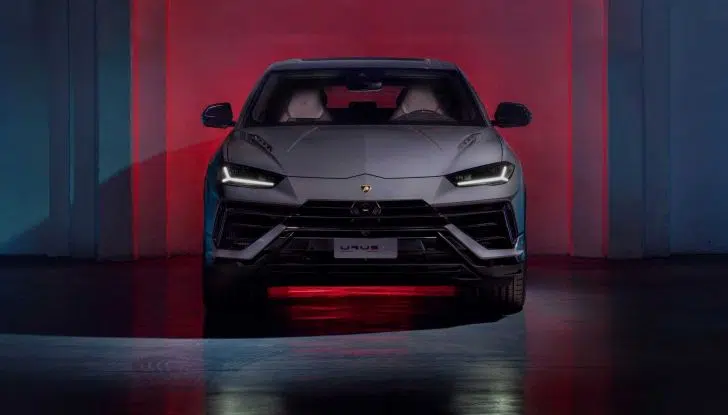 Lamborghini Urus S: il super-SUV da 666 cavalli diventa elegante e lussuoso - Foto 1 di 12