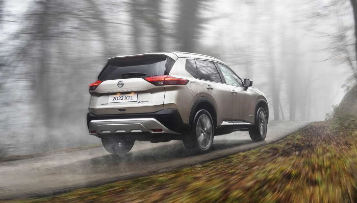 Nissan X-Trail 2022: la quarta generazione è solo ibrida, a 5 o 7 posti - Foto 4 di 18