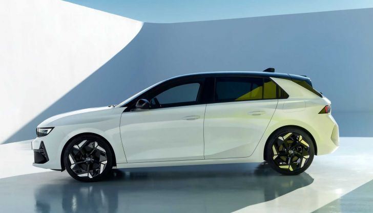 Nuova Opel Astra GSe, ibrida plug-in da 225 cavalli! - Foto 6 di 10