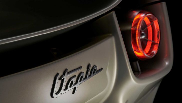 Pagani Utopia: l’hypercar da 864 cavalli si fa ammirare a Mantova - Foto 15 di 18