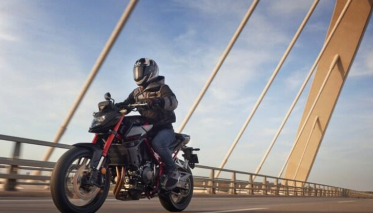 Nuova Honda CB750 Hornet, caratteristiche tecniche e versioni - Foto 5 di 27