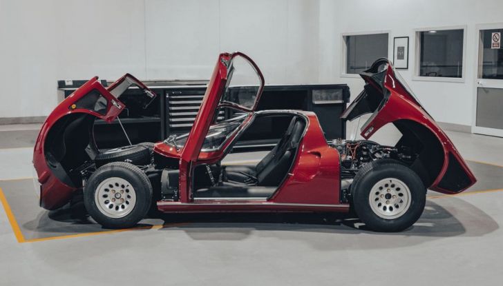 L’Alfa Romeo 33 Stradale torna in vita grazie alla MAT di Torino - Foto 6 di 7