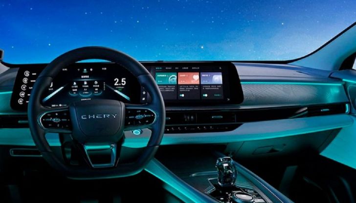 Chery Omoda 5: SUV elettrico da 204 CV e 450 km di autonomia - Foto 6 di 13