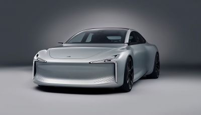 Hopium Machina Vision: a Parigi il futuro delle berline di lusso è a idrogeno
