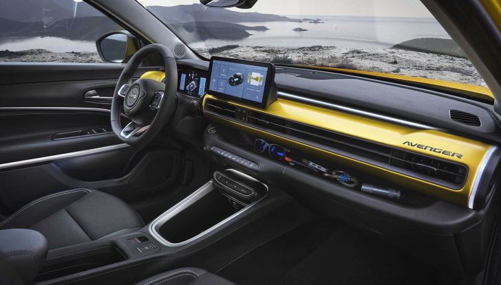 Jeep Avenger: via agli ordini per la versione elettrica, prezzi da 39.500 Euro - Foto 15 di 15