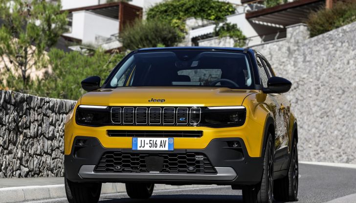 Jeep Avenger: via agli ordini per la versione elettrica, prezzi da 39.500 Euro - Foto 8 di 15