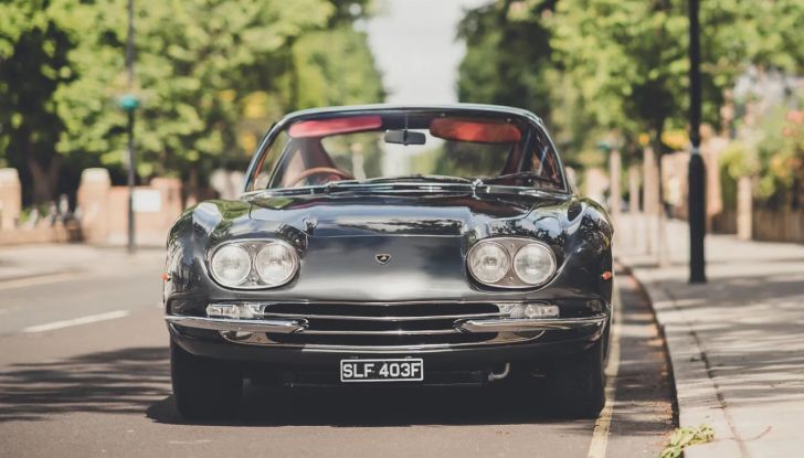 Lamborghini rende omaggio ai Beatles con la 400 GT 2+2 di “Love Me Do” - Foto 1 di 10