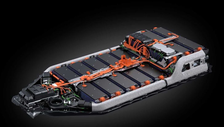 Lexus UX300e: con il MY2023 cresce l’autonomia e la tecnologia di bordo - Foto 6 di 6