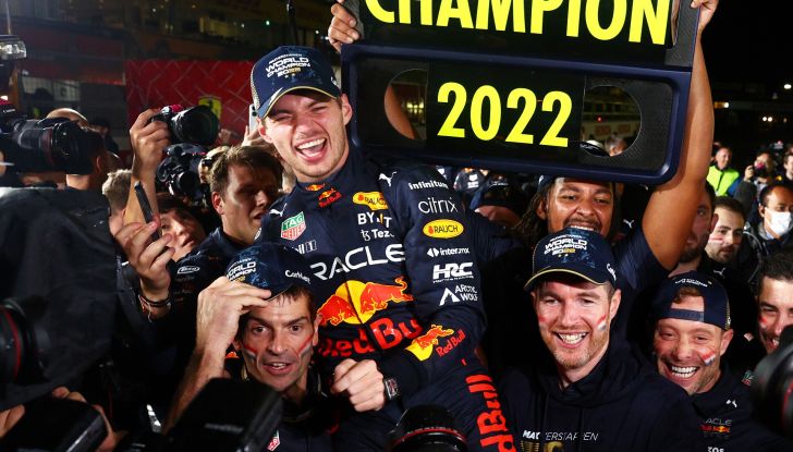 Max Verstappen vince a Suzuka ed è Campione del Mondo di F1 2022! - Foto 3 di 10