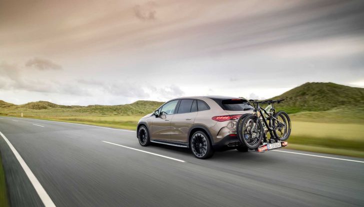 Mercedes EQE SUV: la berlina elettrica diventa ancora più grande e spaziosa - Foto 9 di 10