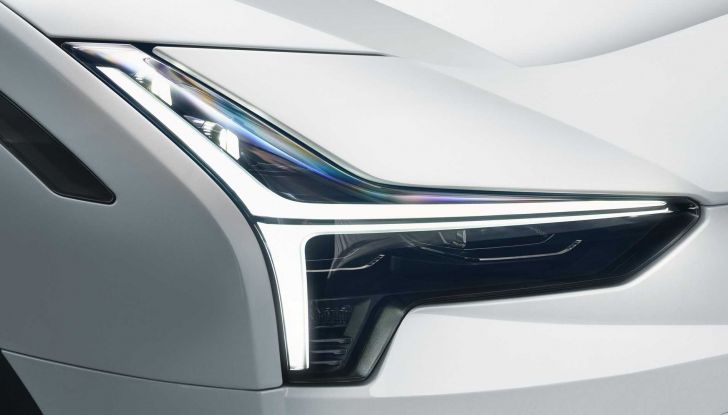 Polestar 3: il SUV elettrico svedese promette fino a 610 km di autonomia - Foto 9 di 14