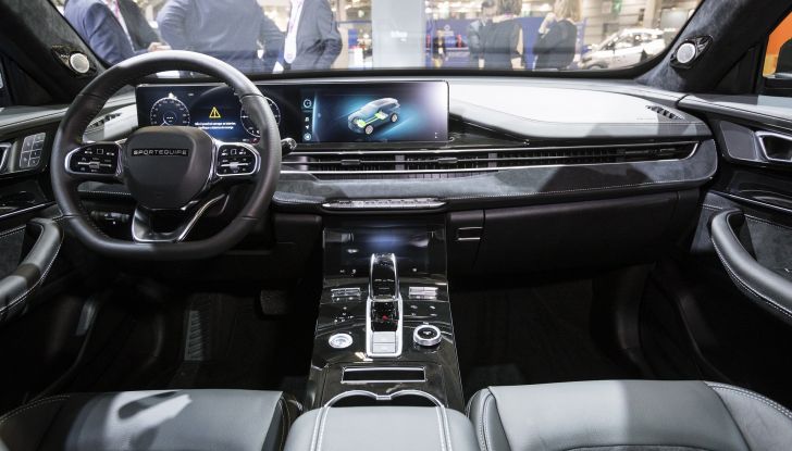 Sportequipe 8: sette posti con l’ibrido plug-in… oppure a GPL - Foto 12 di 12