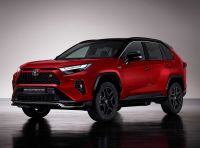 Toyota RAV4 GR Sport: pronta al debutto in Italia con prezzi da 50.300 Euro
