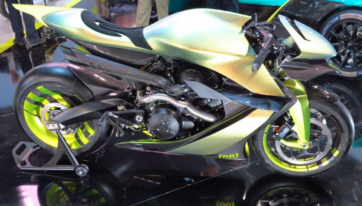 Aston Martin AMB 001 Pro, superbike in collaborazione con Brough Superior - Foto 1 di 9