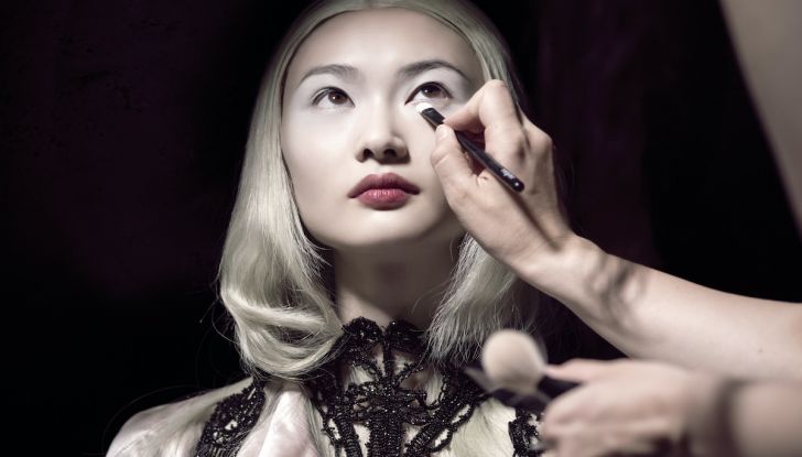 Calendario Pirelli 2023: 28 scatti e 14 modelle - Foto 18 di 39