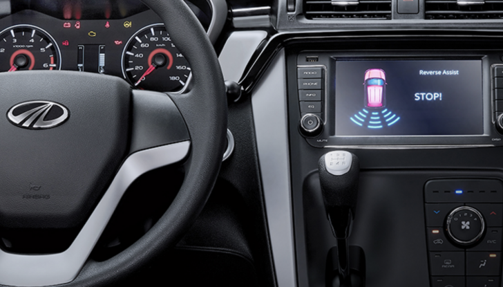 Mahindra: le nuove promozioni per il KUV100 NXT anche nella versione M-Bifuel - Foto 7 di 9