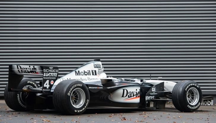 Meglio una Ducati SBK o una McLaren F1 come regalo di Natale? - Foto 28 di 51