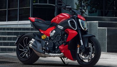 Ducati Diavel 2023: dal bicilindrico si passa al V4 da 168 cavalli