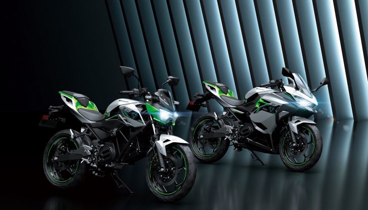 Novità Kawasaki 2023: Ninja elettrica e primo motore a idrogeno! - Foto 1 di 17