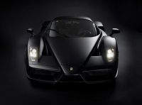 L’unica Ferrari Enzo nera mai prodotta è ora disponibile all’asta!