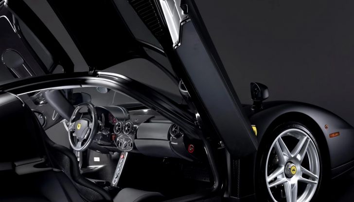 L’unica Ferrari Enzo nera mai prodotta è ora disponibile all’asta! - Foto 9 di 12