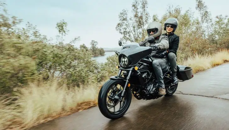 Honda CMX 1100 2023: la Rebel si aggiorna con la versione Touring - Foto 1 di 14