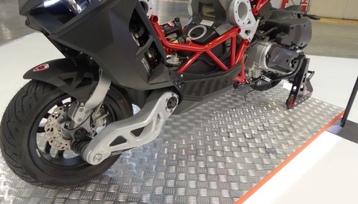 Eicma 2022: Italjet presenta il Dragster 500GP, lo scooter ispirato alle SBK - Foto 18 di 18