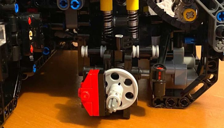 Lancia Delta Futurista: il modellino da 1.000 Euro si costruisce con i LEGO - Foto 10 di 12