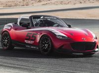 Mazda MX-5 2023: da sportiva di razza a speedster, il mito continua