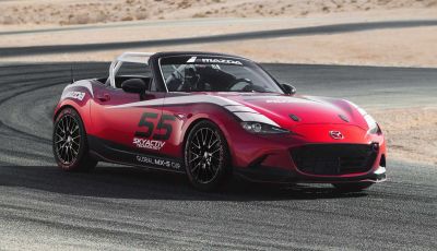 Mazda MX-5 2023: da sportiva di razza a speedster, il mito continua