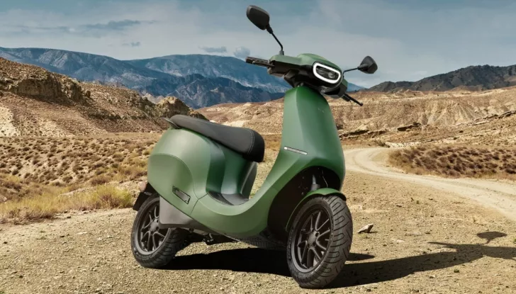 Eicma 2022: Ola Electric presenta lo scooter S1, in arrivo per il 2023 - Foto 3 di 6