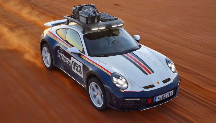 Porsche 911 Dakar: la versione da off-road pronta per le corse nel deserto - Foto 1 di 17