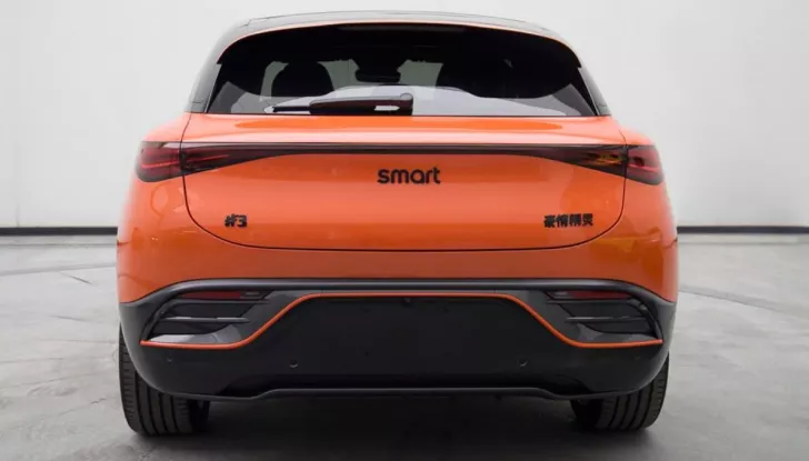 Smart #3, prime immagini del nuovo SUV Coupé - Foto 2 di 4