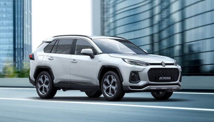 Suzuki Across: tutte le novità del MY2023 - Foto 1 di 10