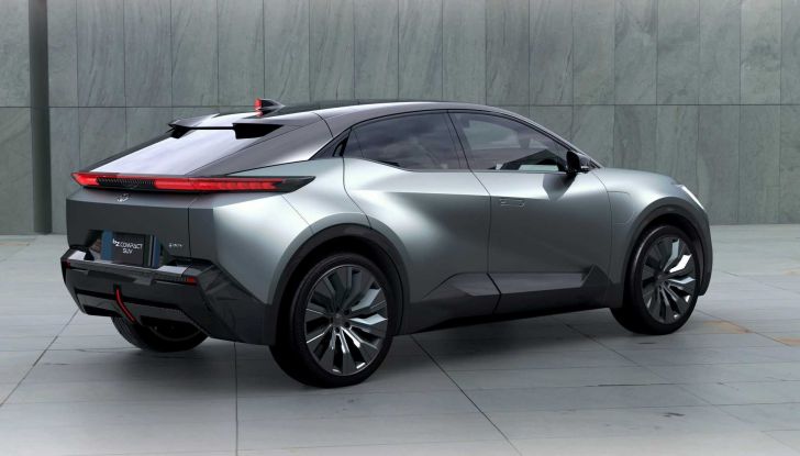 Toyota bZ Compact SUV: il concept che anticipa la nuova C-HR elettrica - Foto 4 di 8