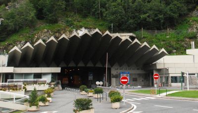 Il traforo del Monte Bianco chiude fino a dicembre: ecco le alternative