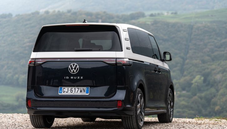 Nuovi ID. Buzz e ID. Buzz GTX a passo lungo: prezzi, motori e dimensioni - Foto 17 di 25