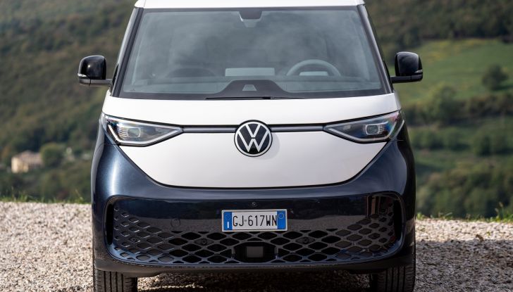 Nuovi ID. Buzz e ID. Buzz GTX a passo lungo: prezzi, motori e dimensioni - Foto 15 di 25